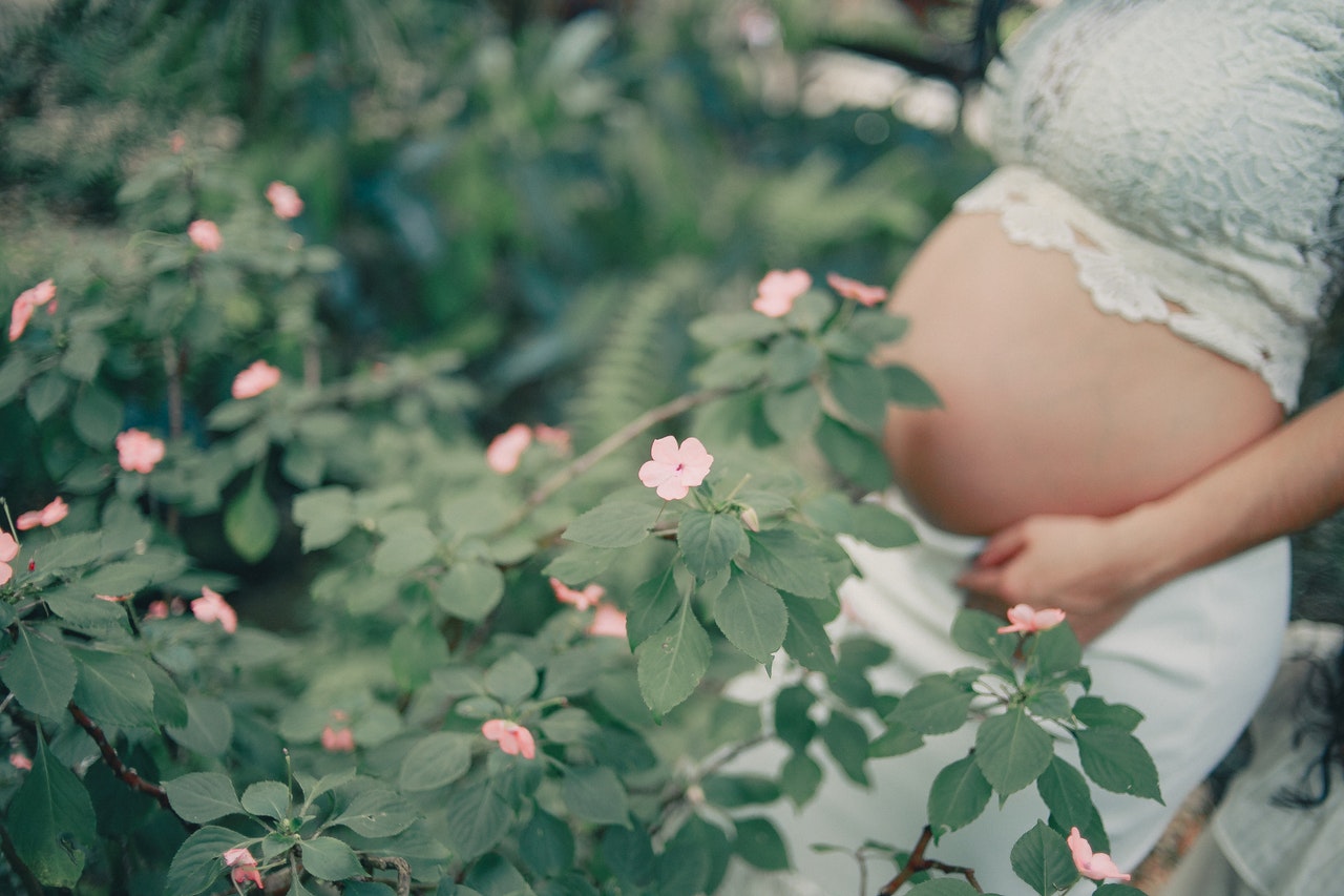 Tehotenské akné: starostlivosť o pleť v tehotenstve a liečba akné